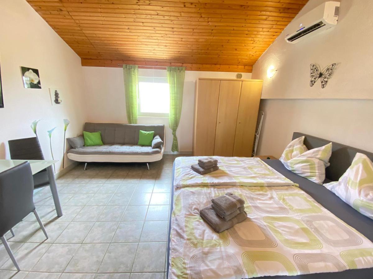 Villa Sabina - Apartments Kroatien Ražanac Exteriér fotografie